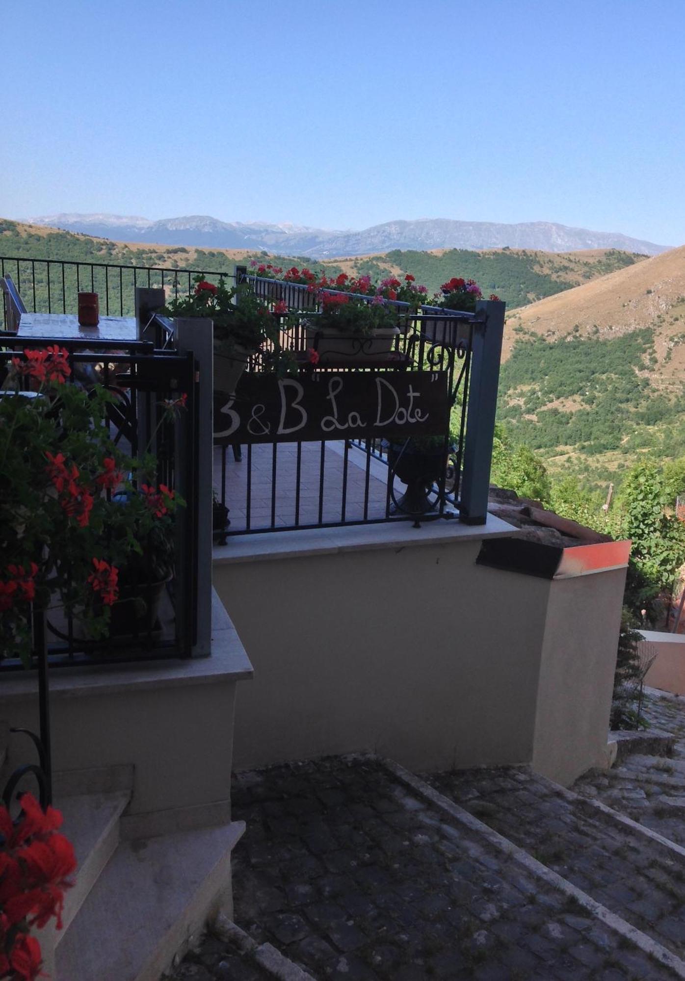 La Dote Bed and Breakfast Santo Stefano Di Sessanio Eksteriør billede